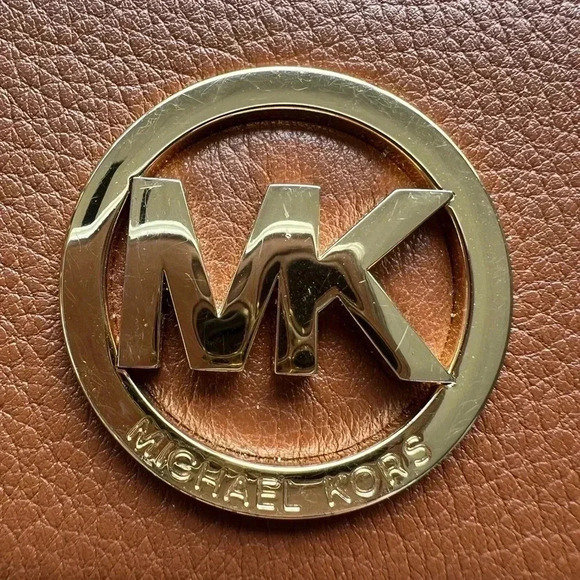 MICHAEL MICHAEL KORS Brown Leather Fulton Flap Continental Wallet - Picture 3 of 12